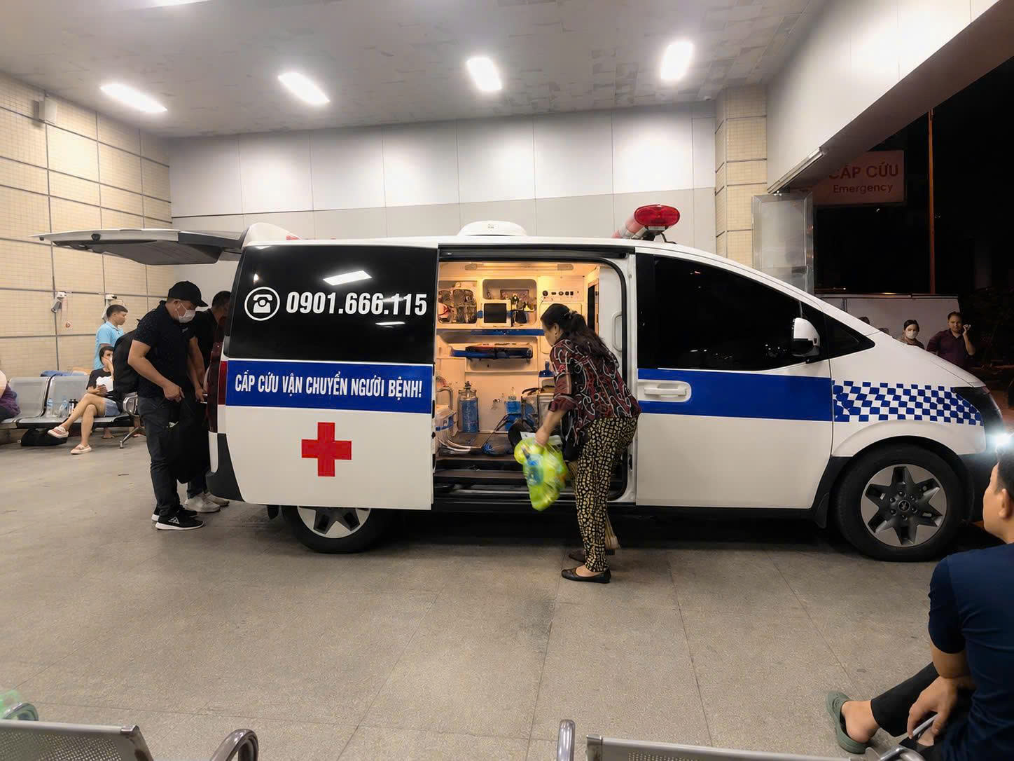 🚑 Bạn không thể đưa người thân đi khám? Hãy để Cấp Cứu Miền Bắc thay bạn