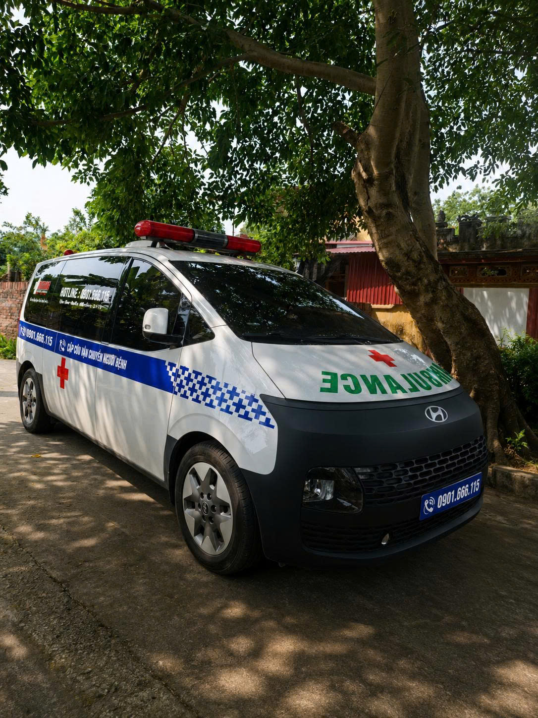 Phục vụ vận chuyển bệnh nhân tận làng quê